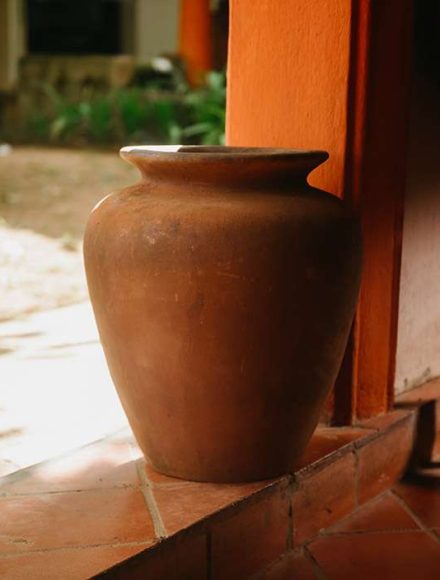 sri lanka pottery products